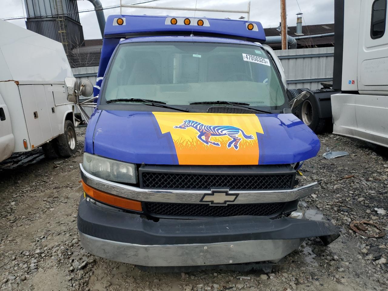 2005 Chevrolet Express - Image 5