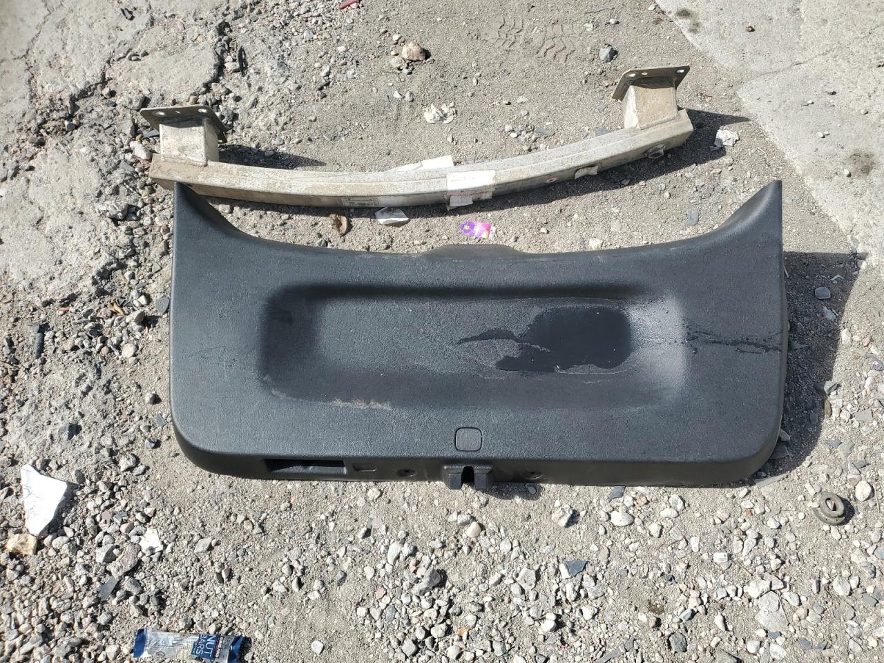 2GNAXSEV1J6242165 CHEVROLET EQUINOX 2018