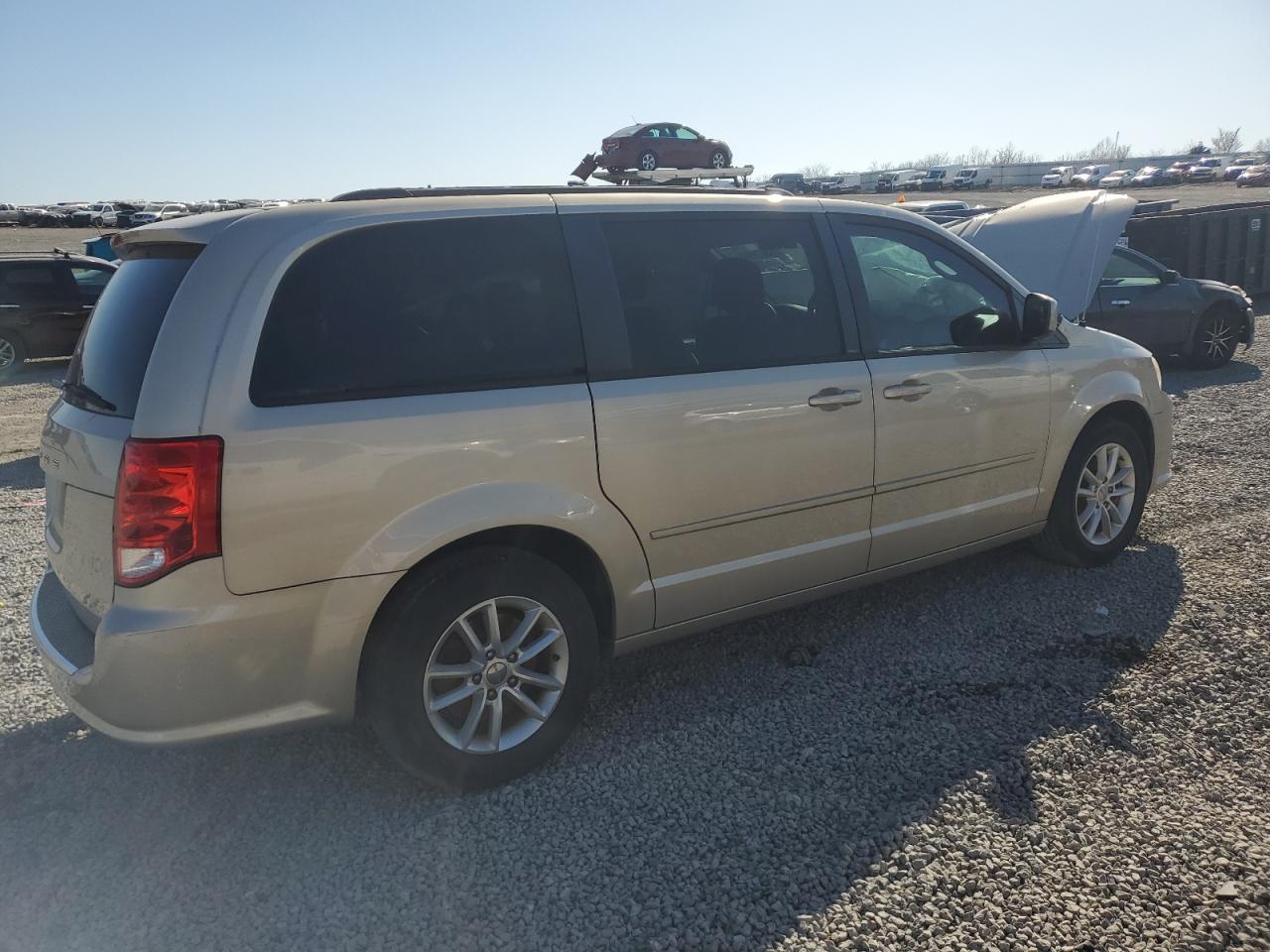 2013 Dodge Caravan - Image 3