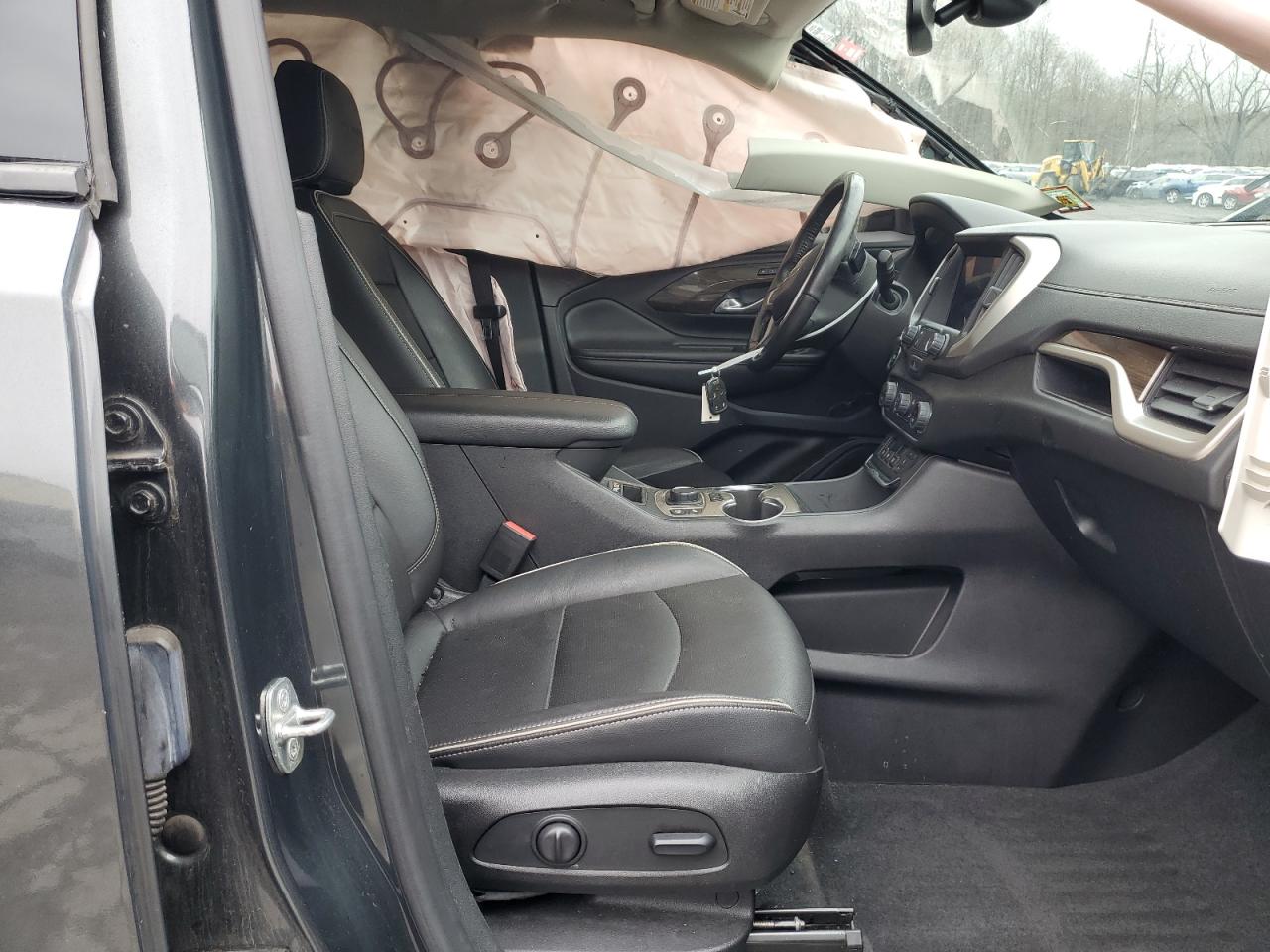 2019 GMC Terrain - Image 7