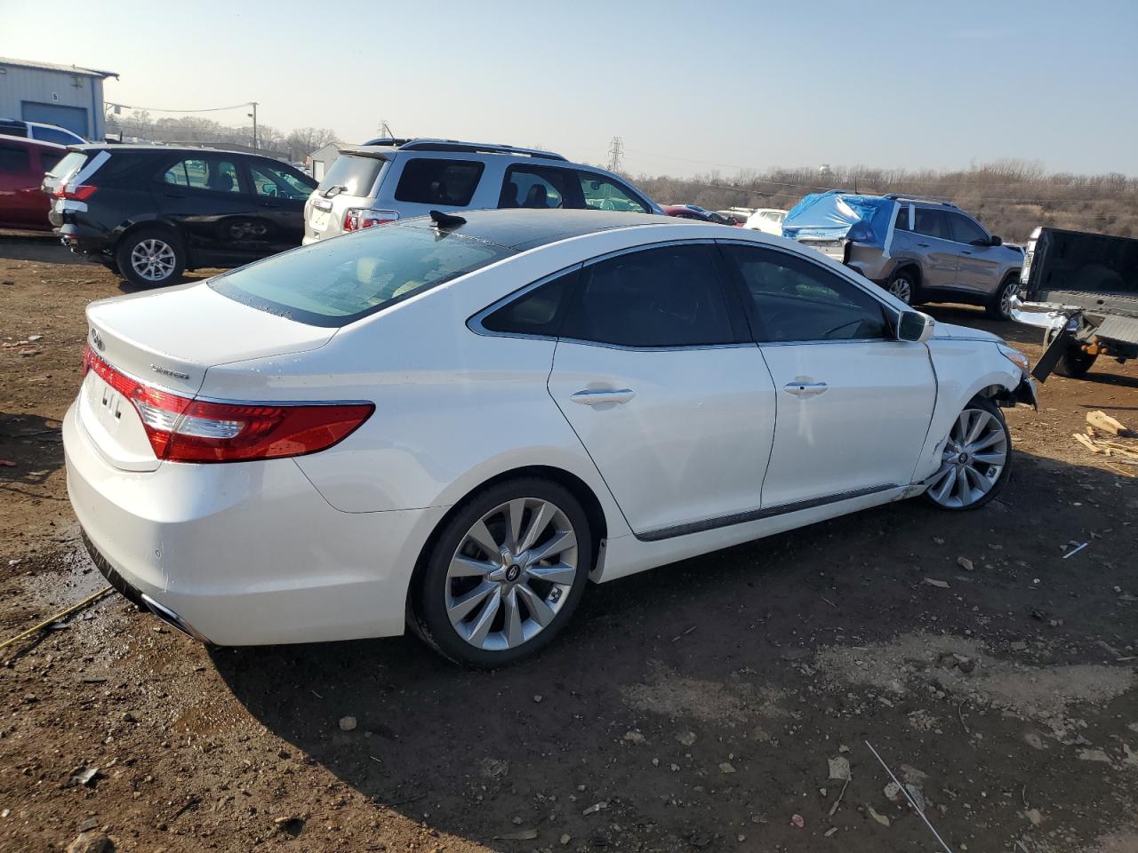 2015 Hyundai Azera - Image 3
