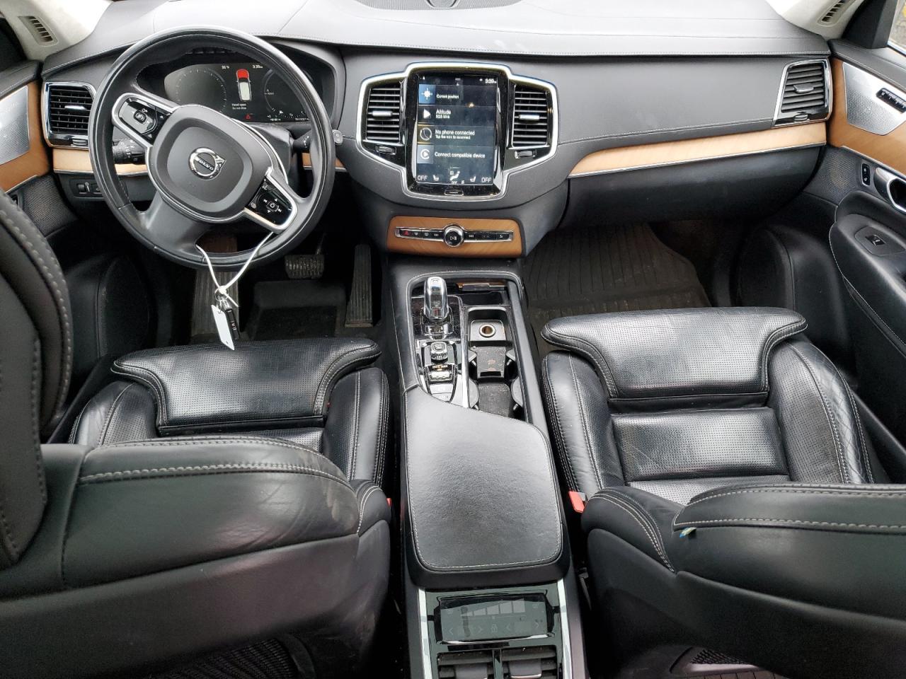 2019 Volvo XC90 - Image 8