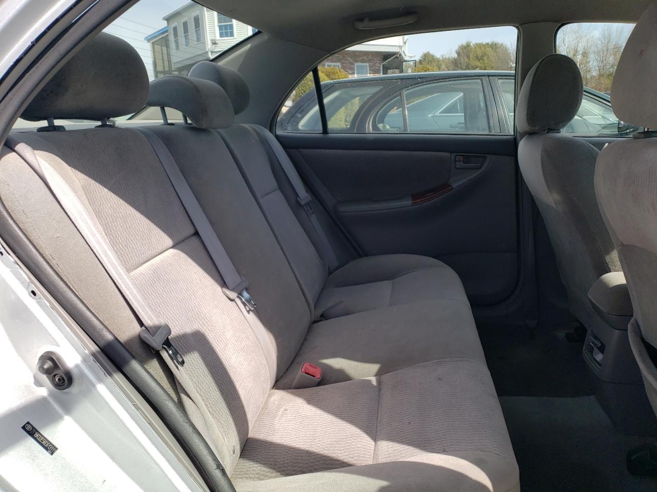 2006 Toyota Corolla - Image 10