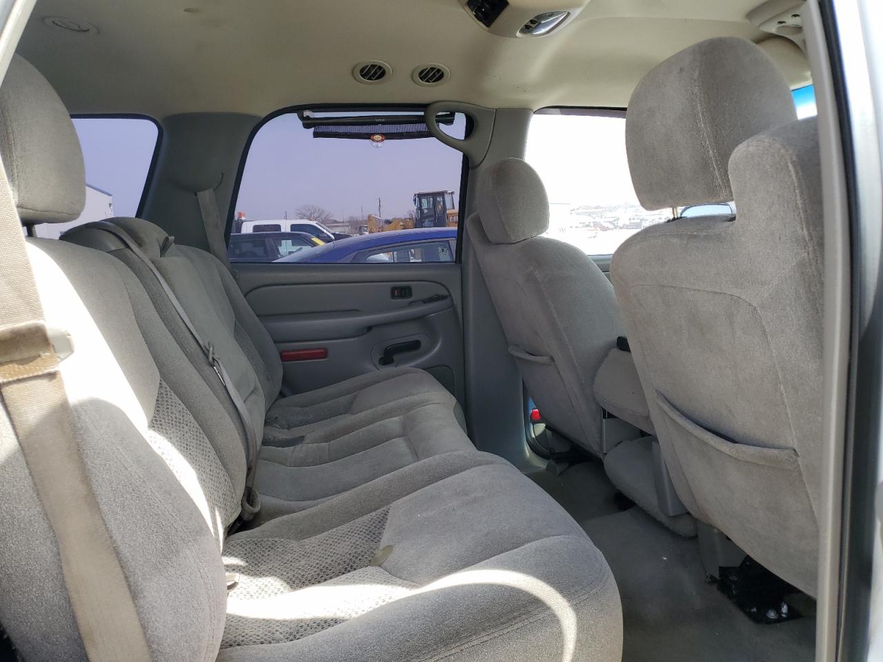 2006 Chevrolet Tahoe - Image 11