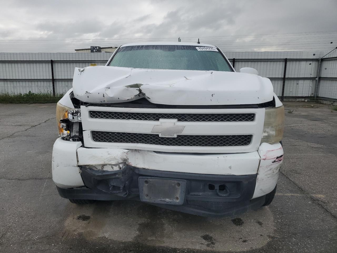 2007 Chevrolet Silverado - Image 5