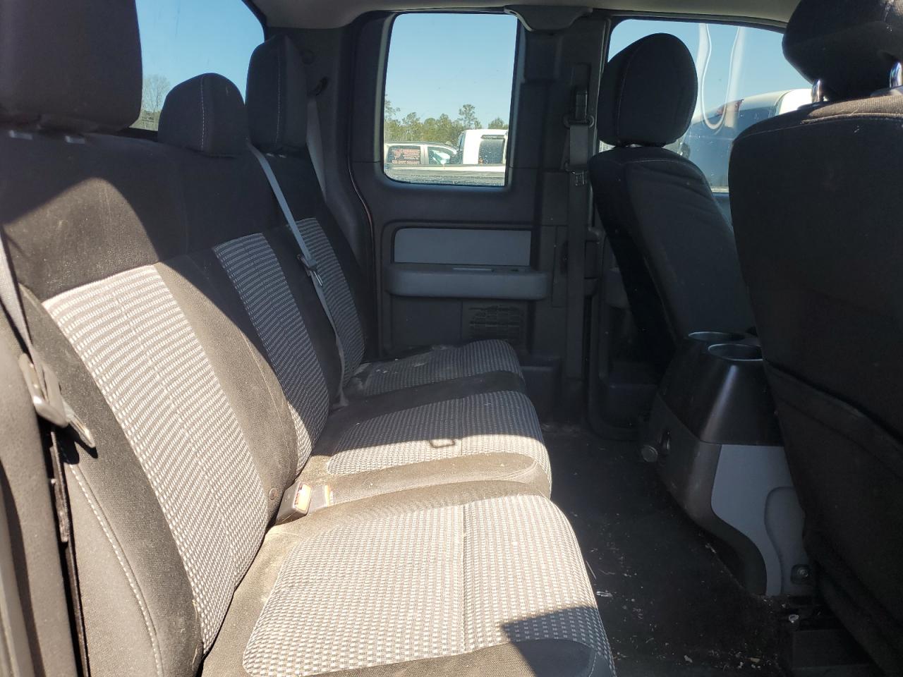 2014 Ford F-150 - Image 10