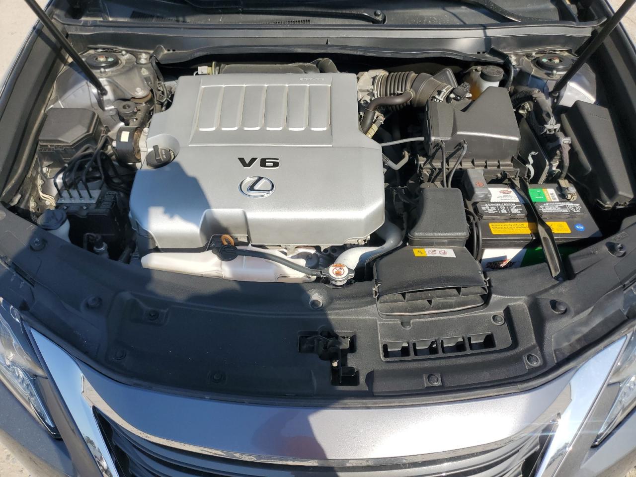 2017 Lexus ES - Image 11