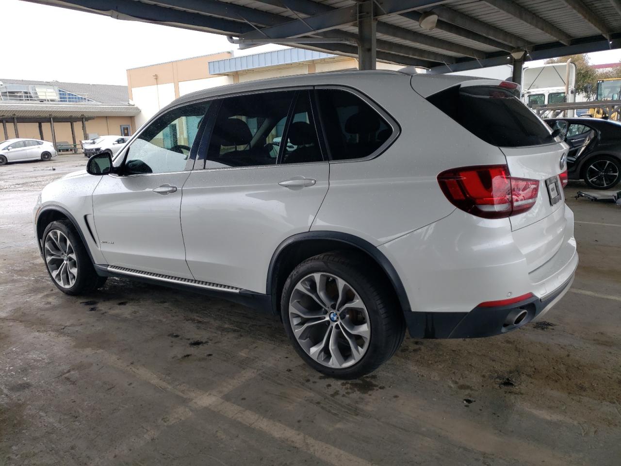 2015 BMW X5 - Image 2