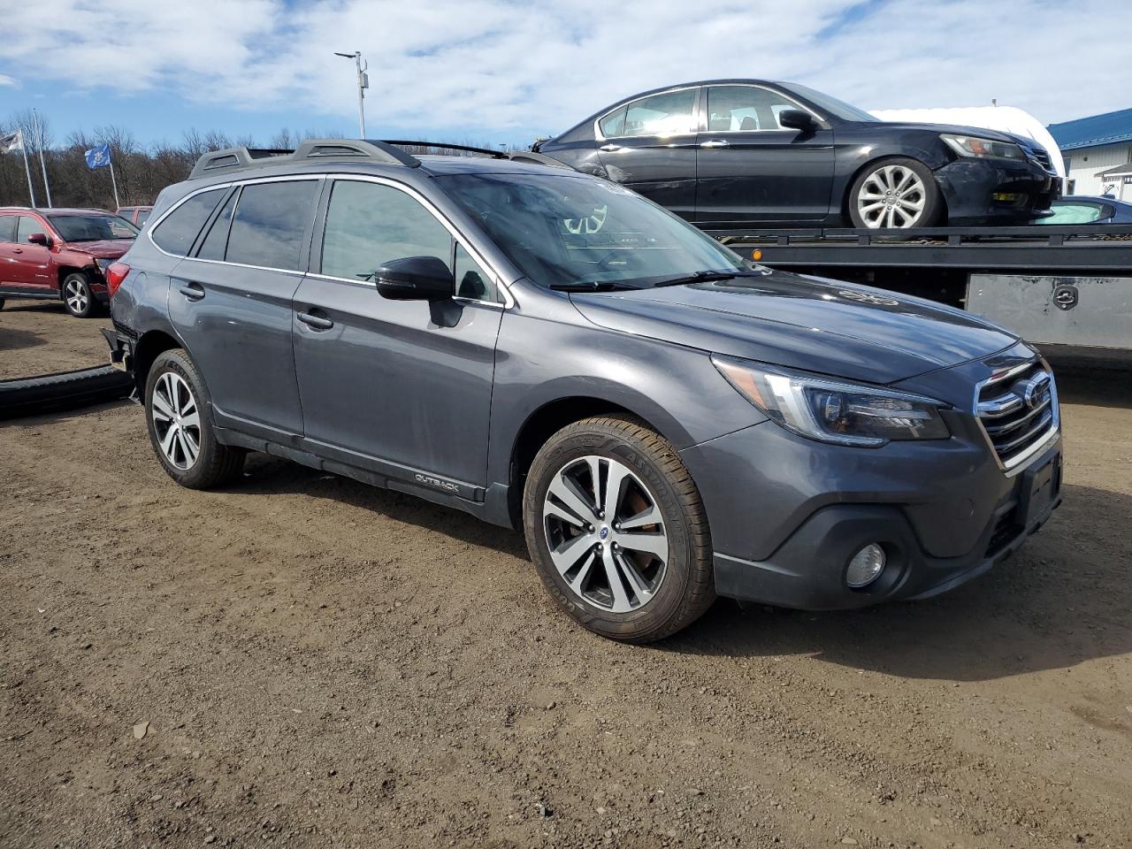 2018 Subaru Outback - Image 4