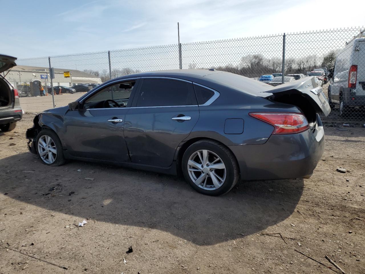 2013 Nissan Altima - Image 2