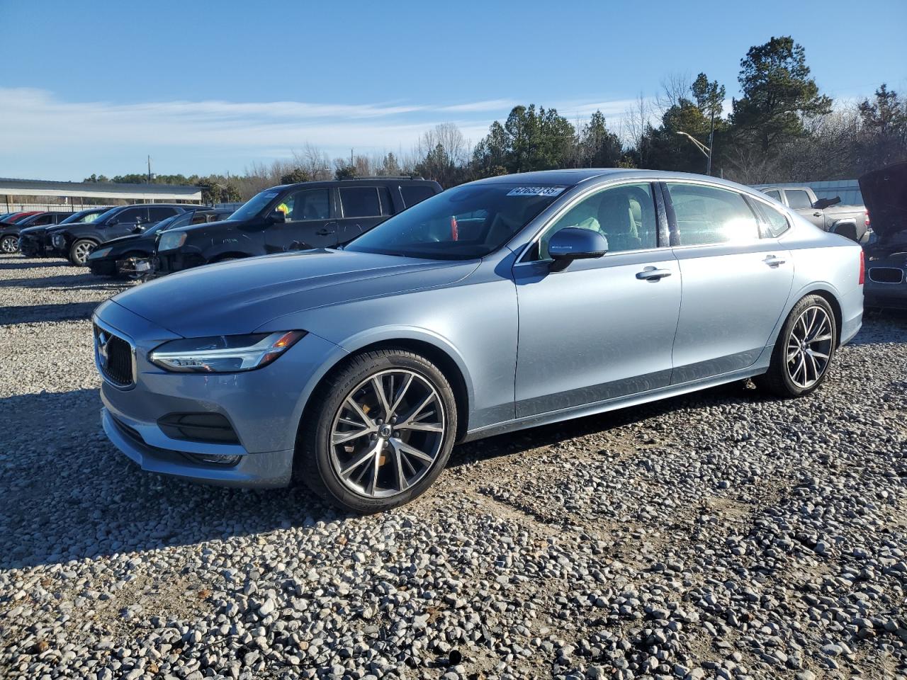 2019 VOLVO S90