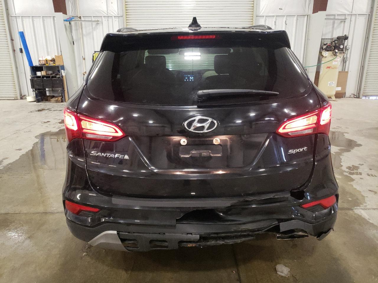 2017 Hyundai Santa Fe - Image 6