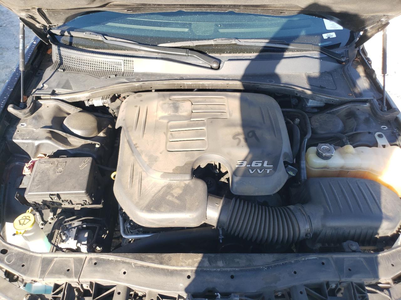 2019 Chrysler 300 - Image 11