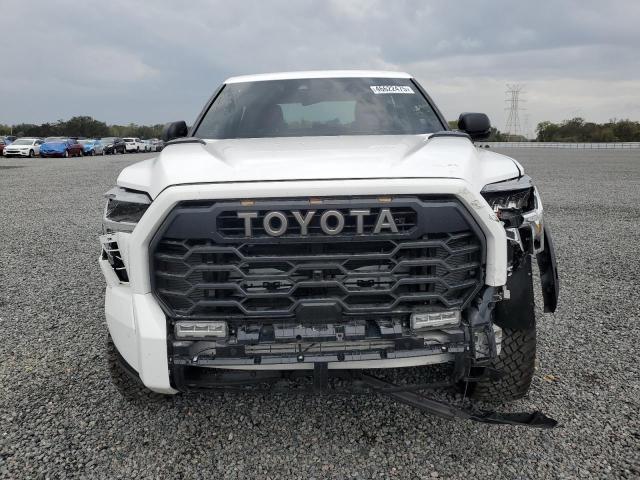  TOYOTA TUNDRA 2024 Biały