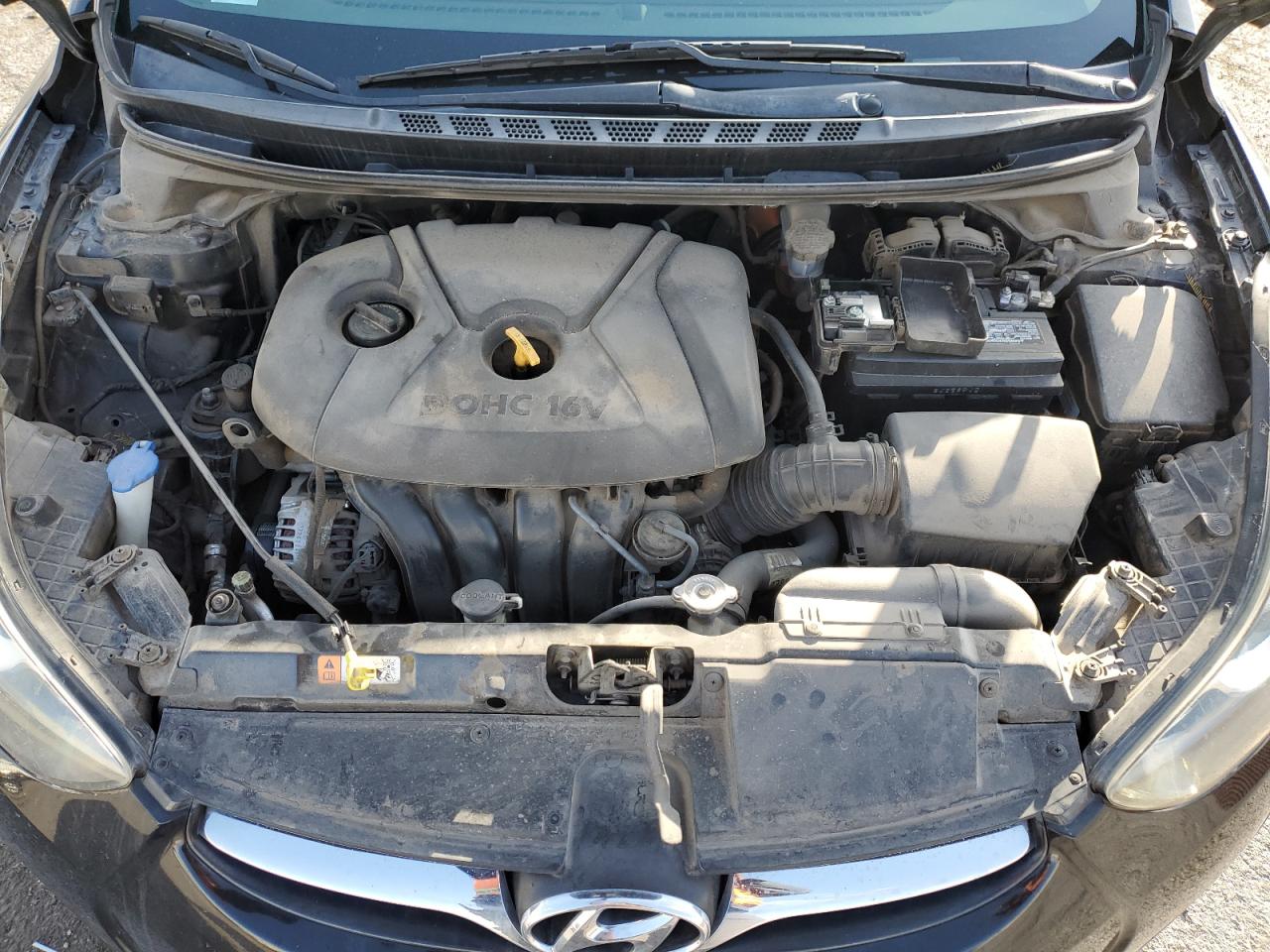 2013 Hyundai Elantra - Image 12
