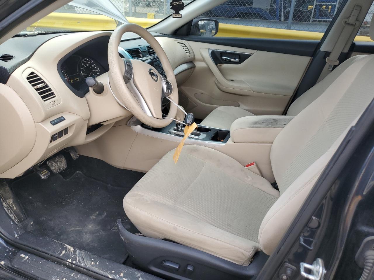 2015 Nissan Altima - Image 7