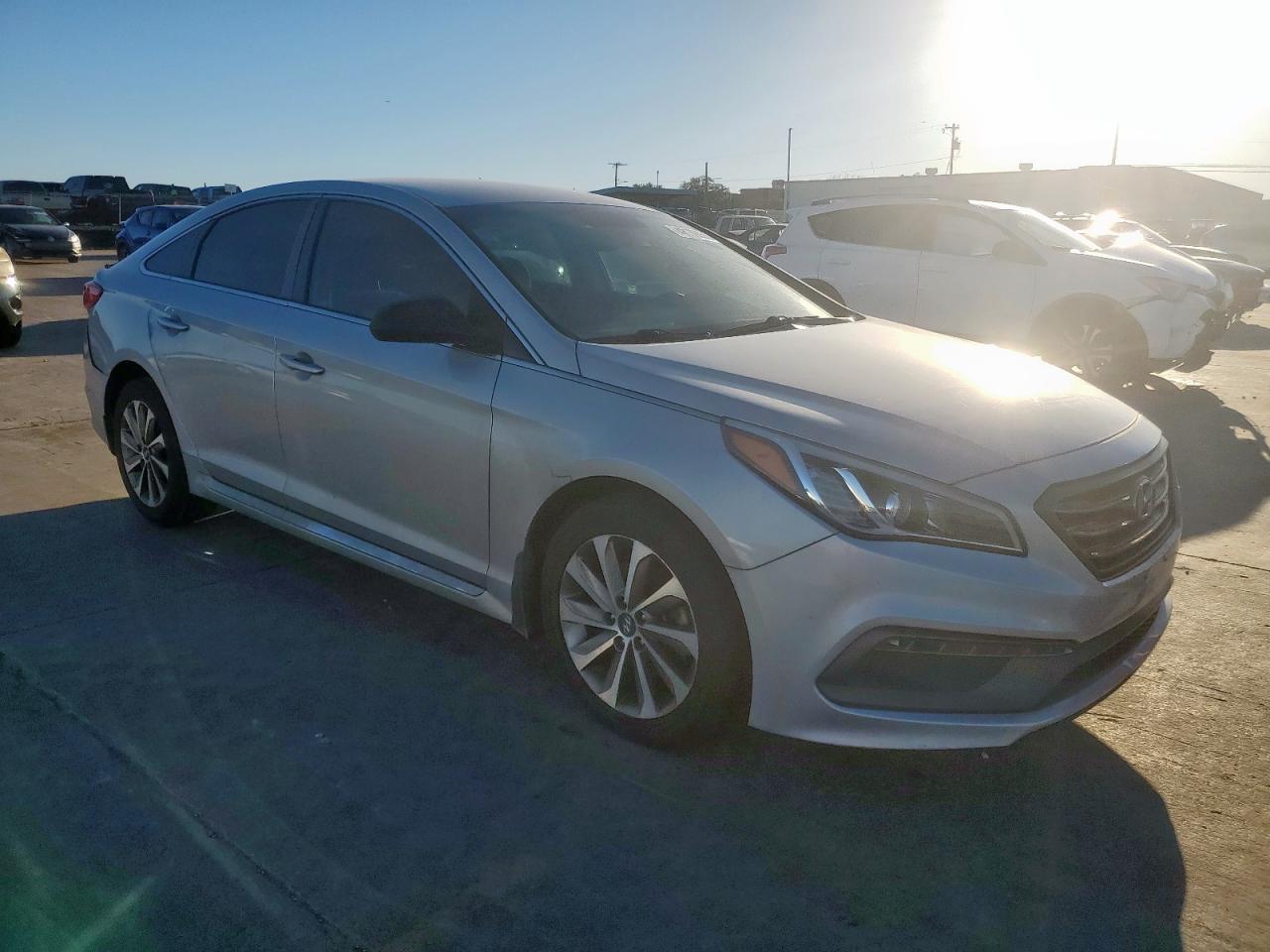2017 Hyundai Sonata - Image 4