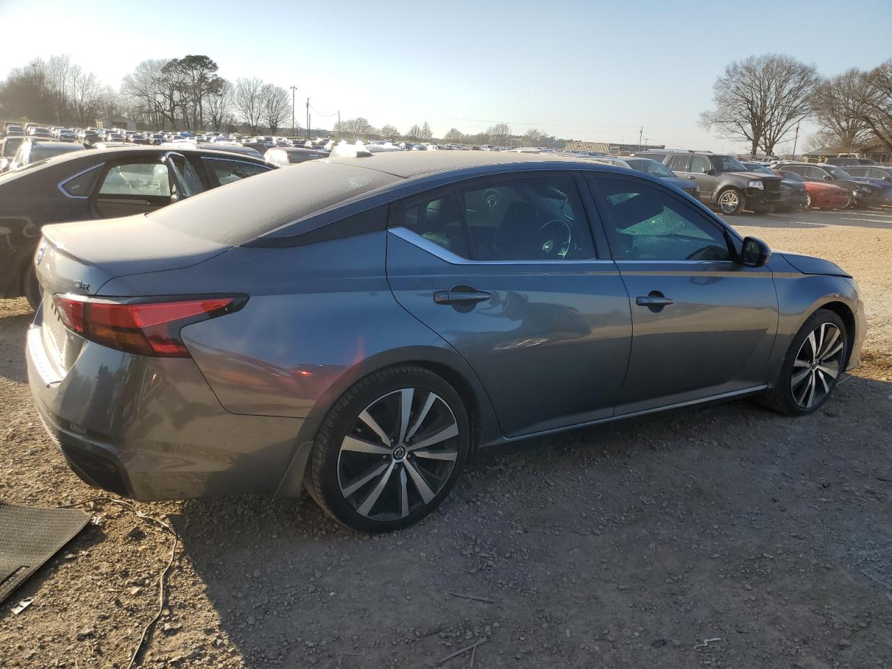 2022 Nissan Altima - Image 3