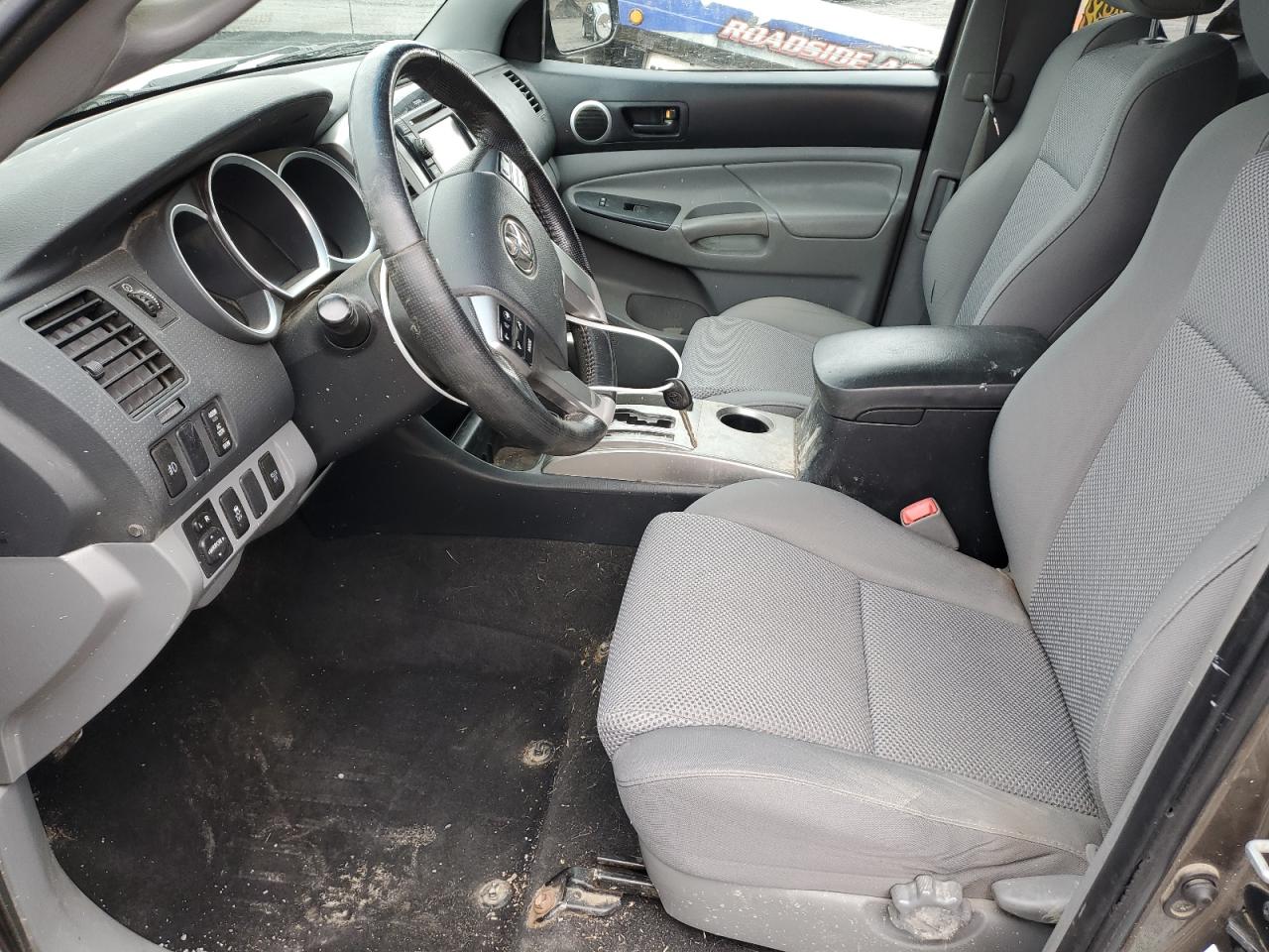 2013 Toyota Tacoma - Image 7