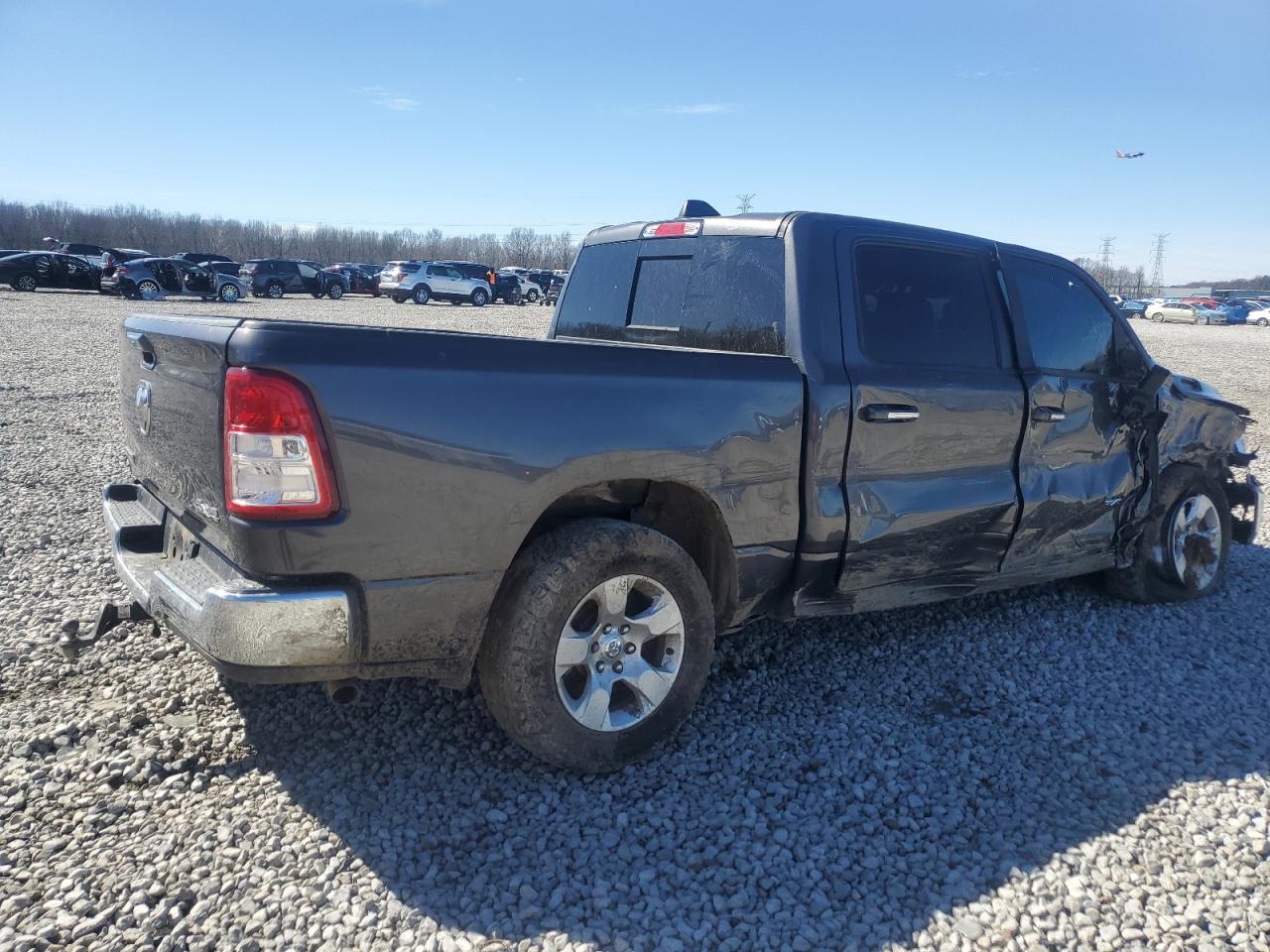 2019 RAM 1500 - Image 3