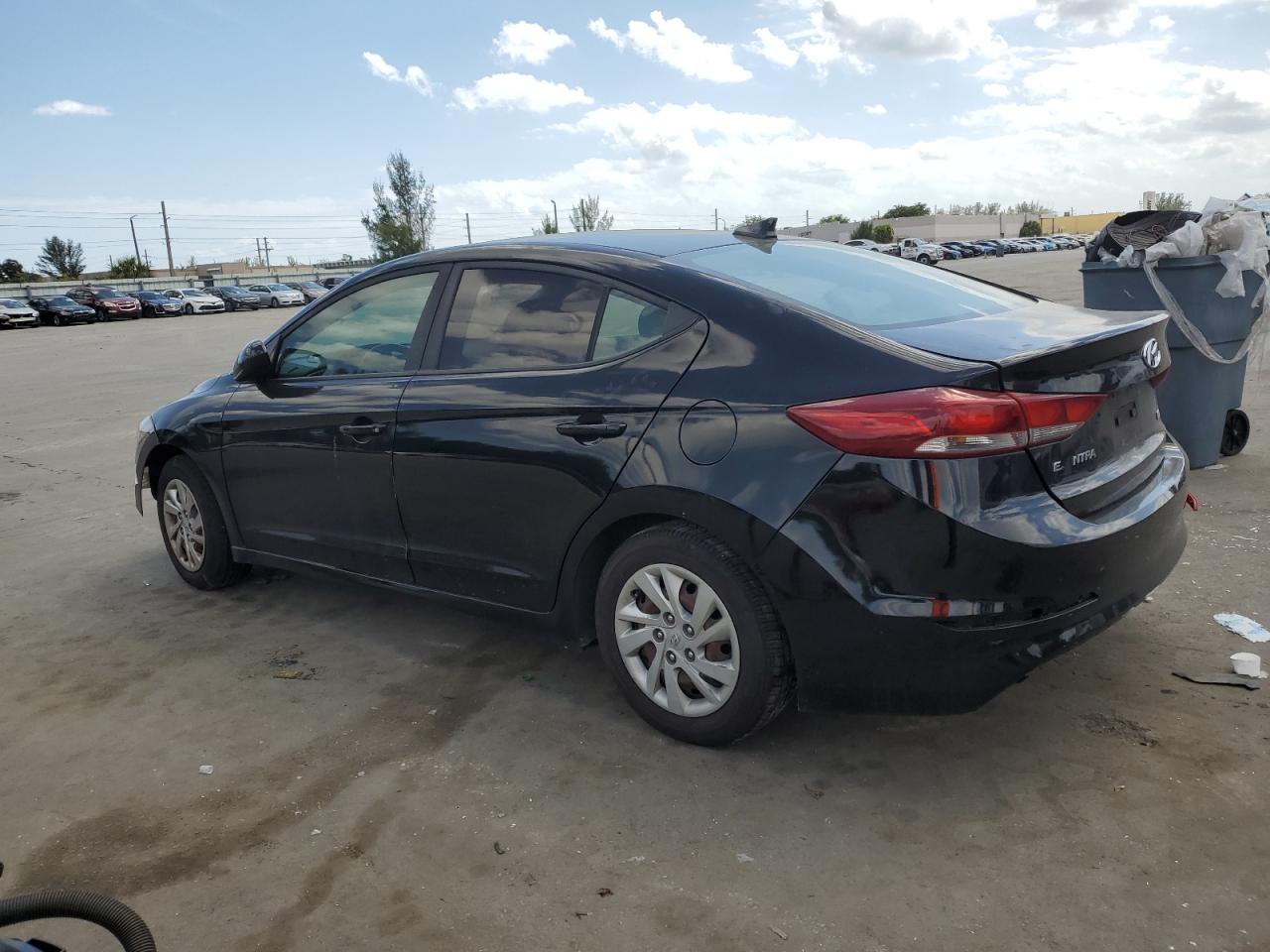 2017 Hyundai Elantra - Image 2