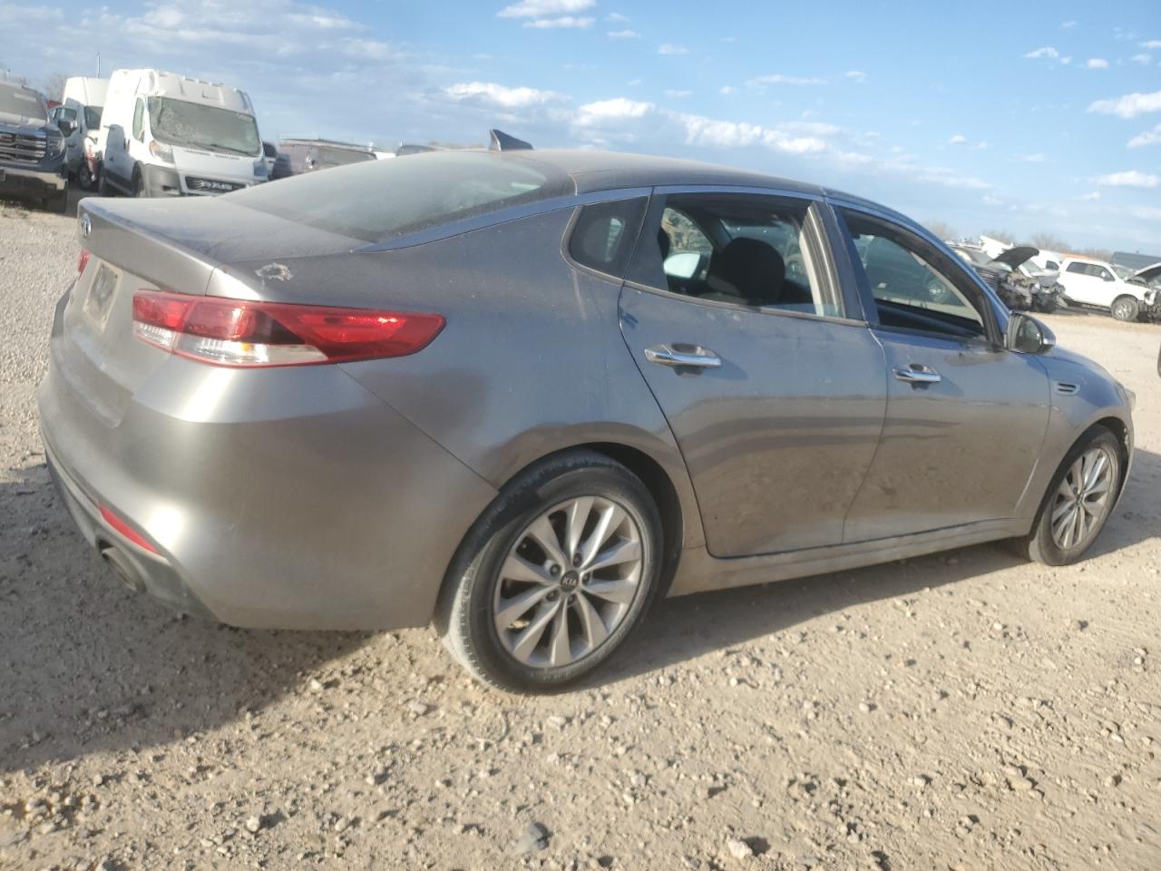2016 Kia Optima - Image 3