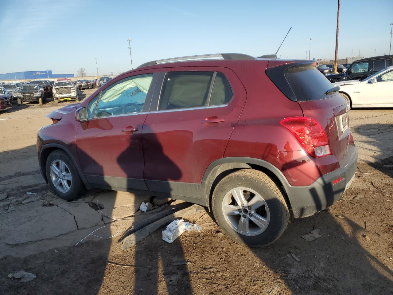 3GNCJLSB8GL215303 CHEVROLET TRAX 2016