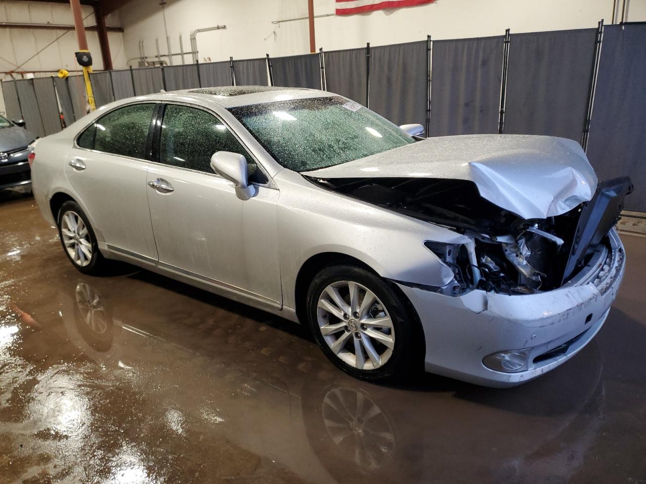 2011 Lexus ES - Image 4