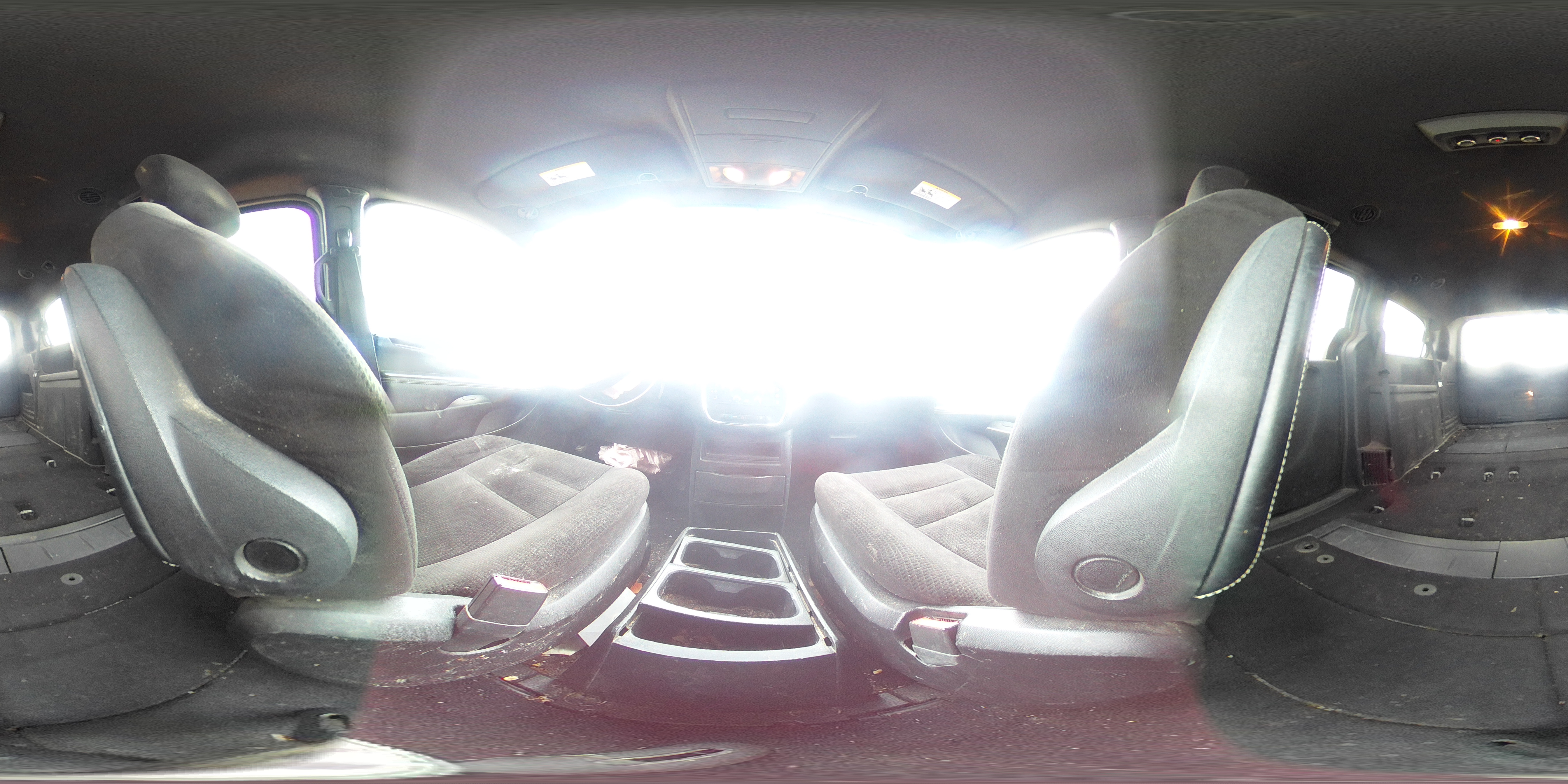 2015 Dodge Caravan - Image 14