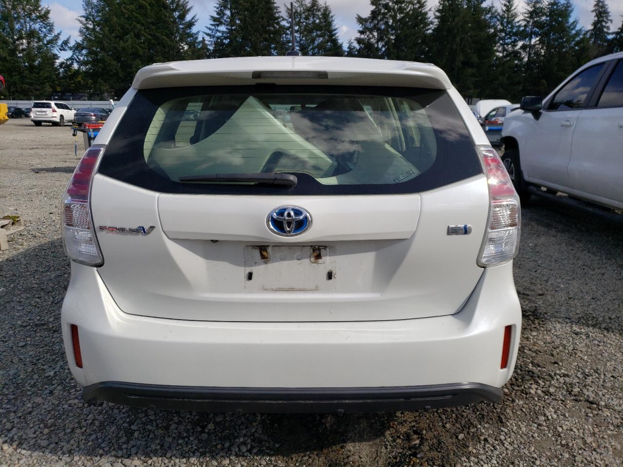 2015 Toyota Prius - Image 6