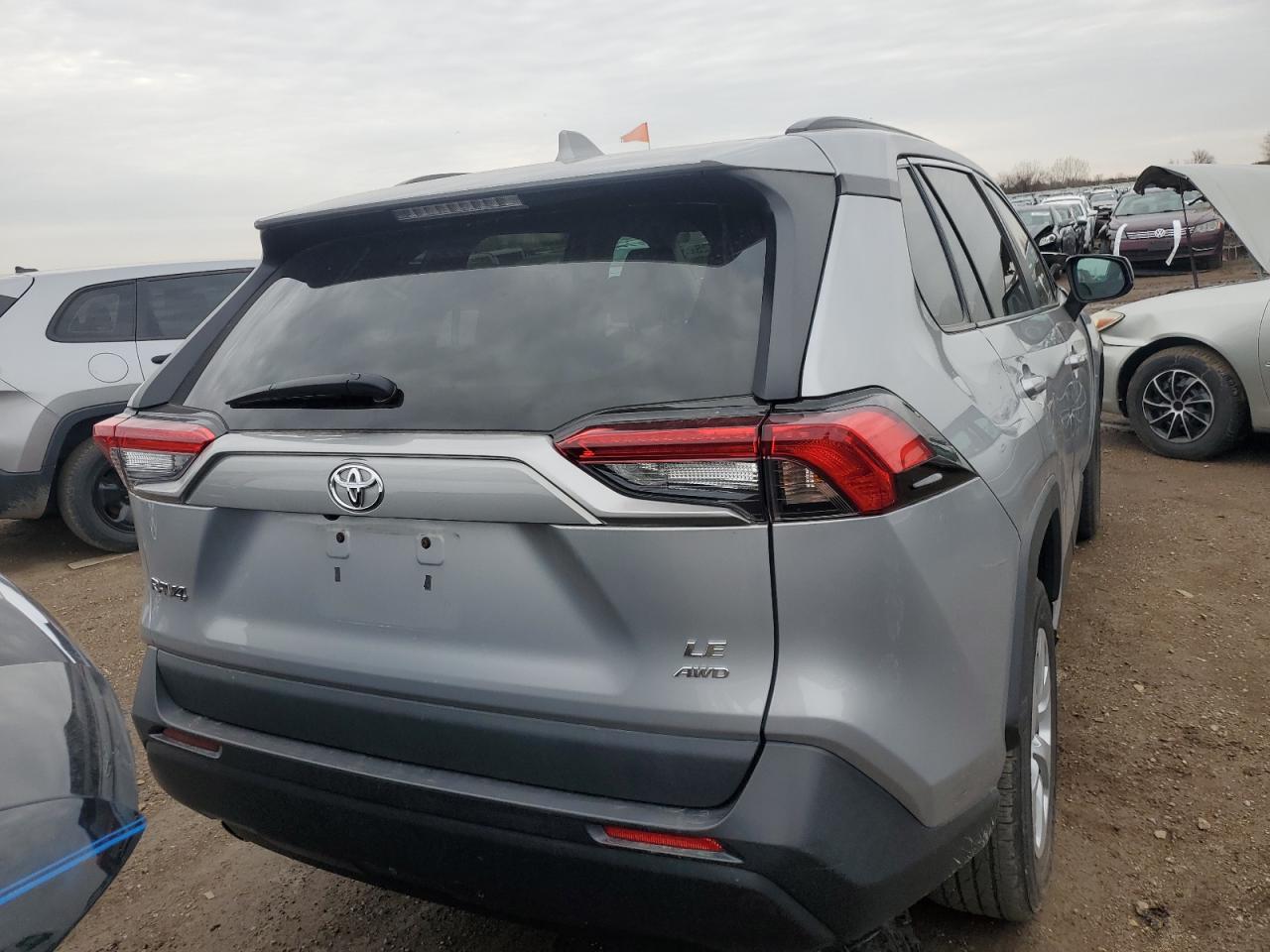 2T3F1RFV8MW193370 TOYOTA RAV4 2021