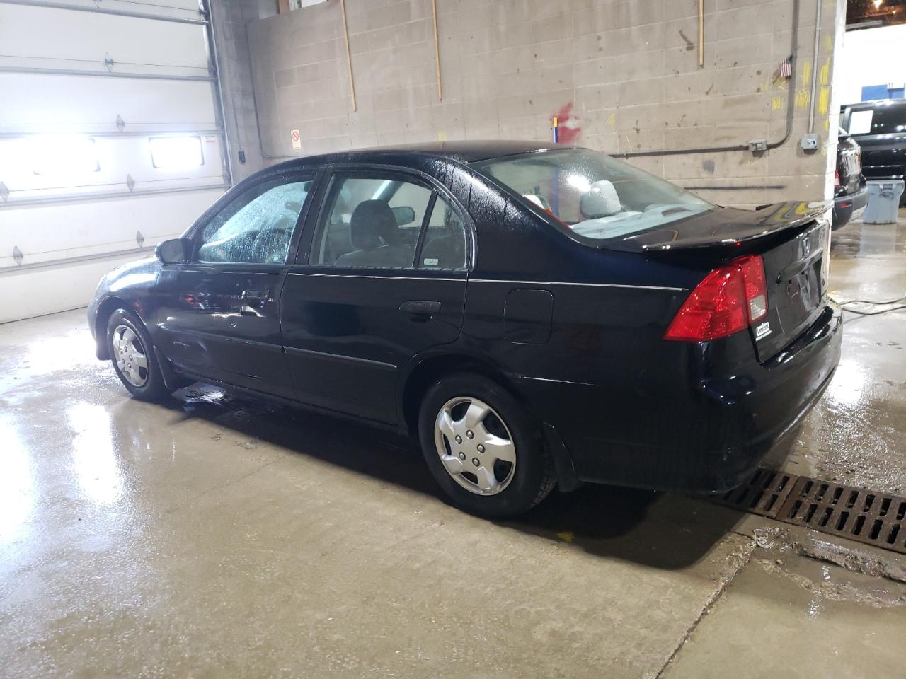 2005 Honda Civic - Image 2