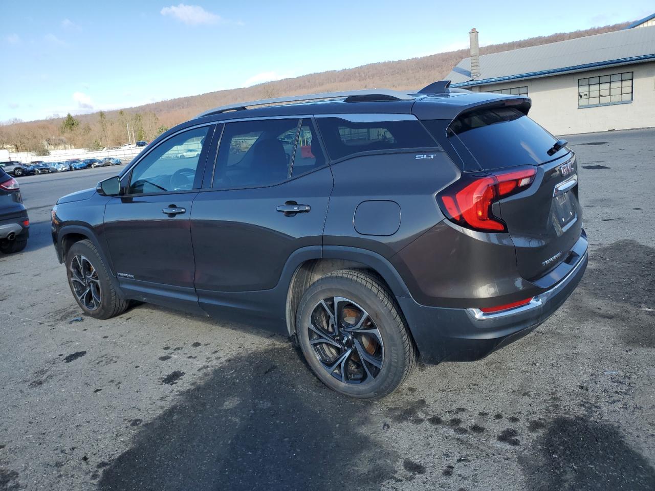 2020 GMC Terrain - Image 2