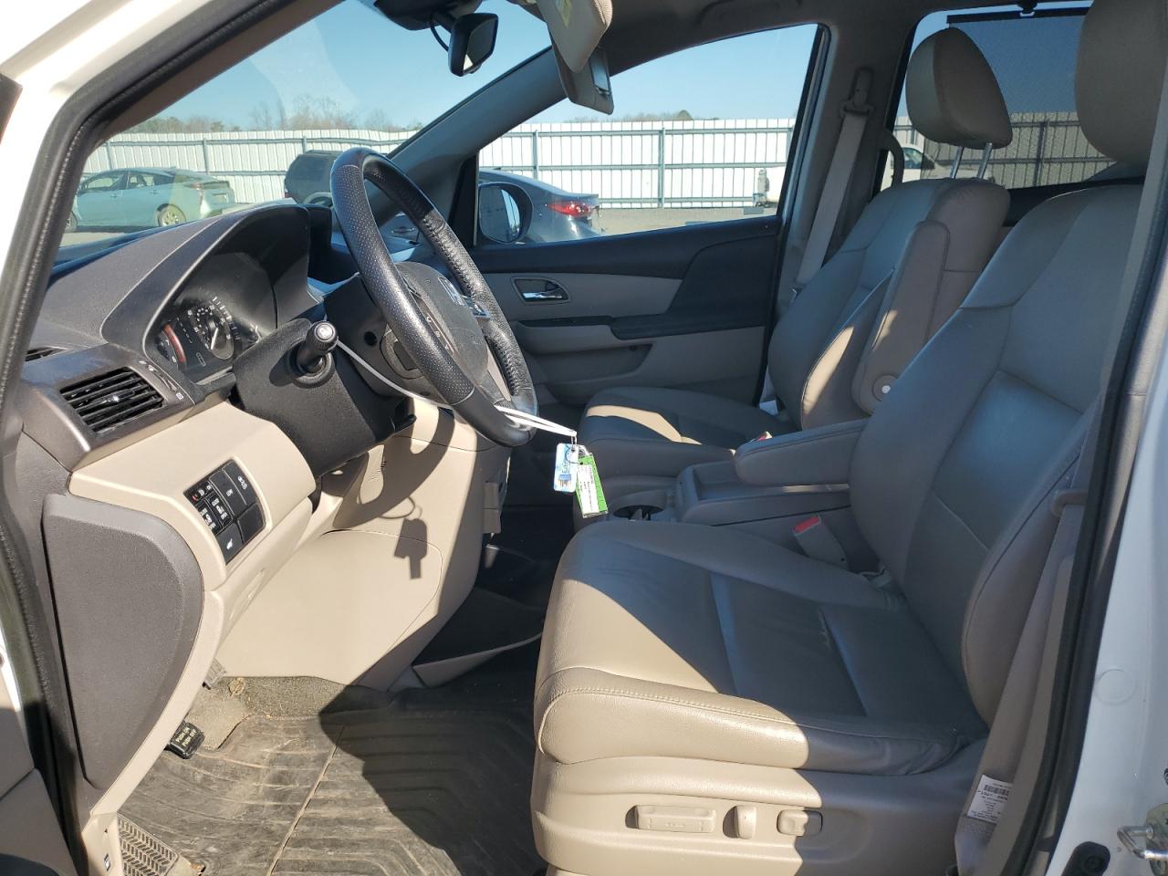 2016 Honda Odyssey - Image 7