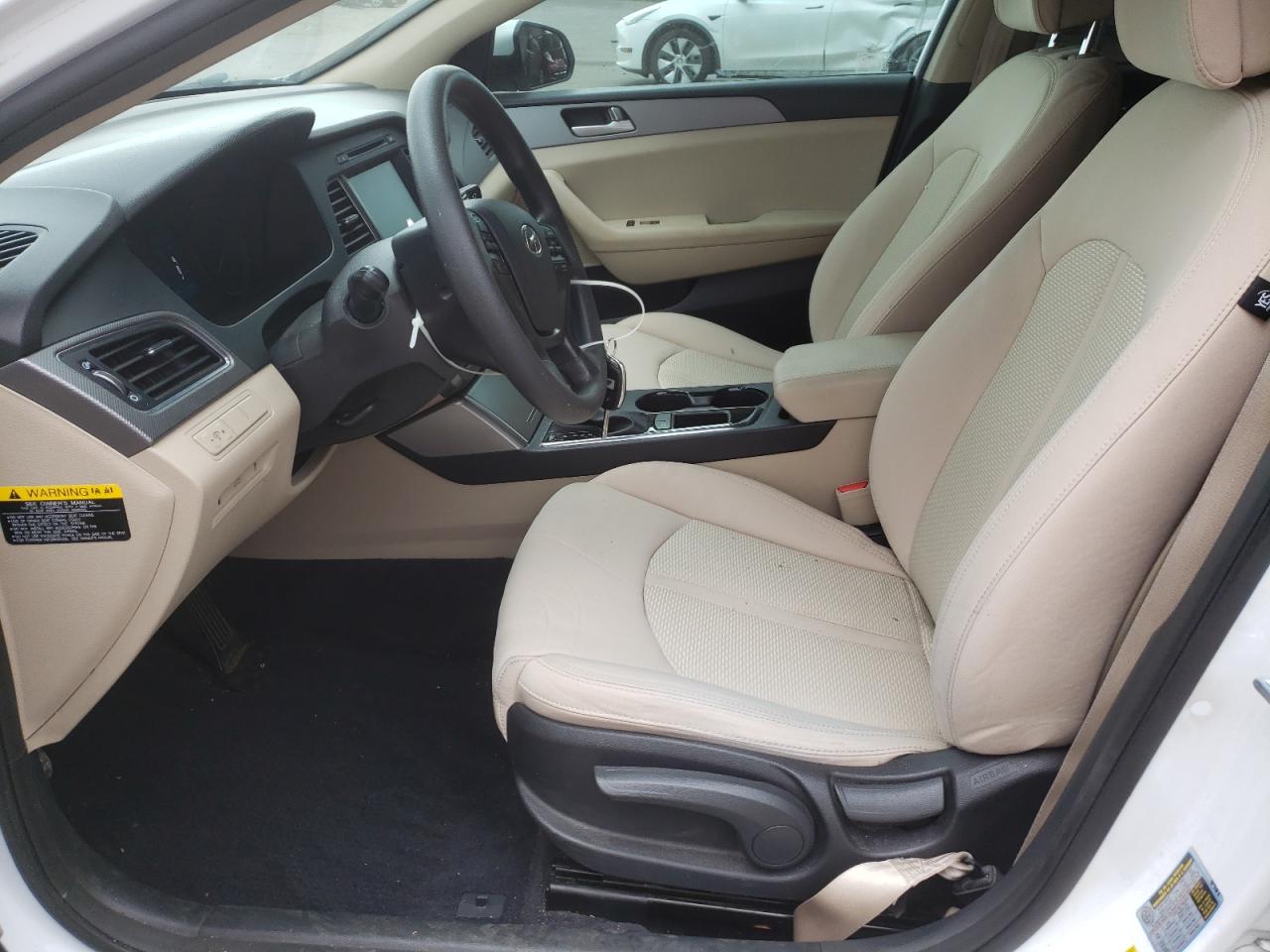 2016 Hyundai Sonata - Image 7