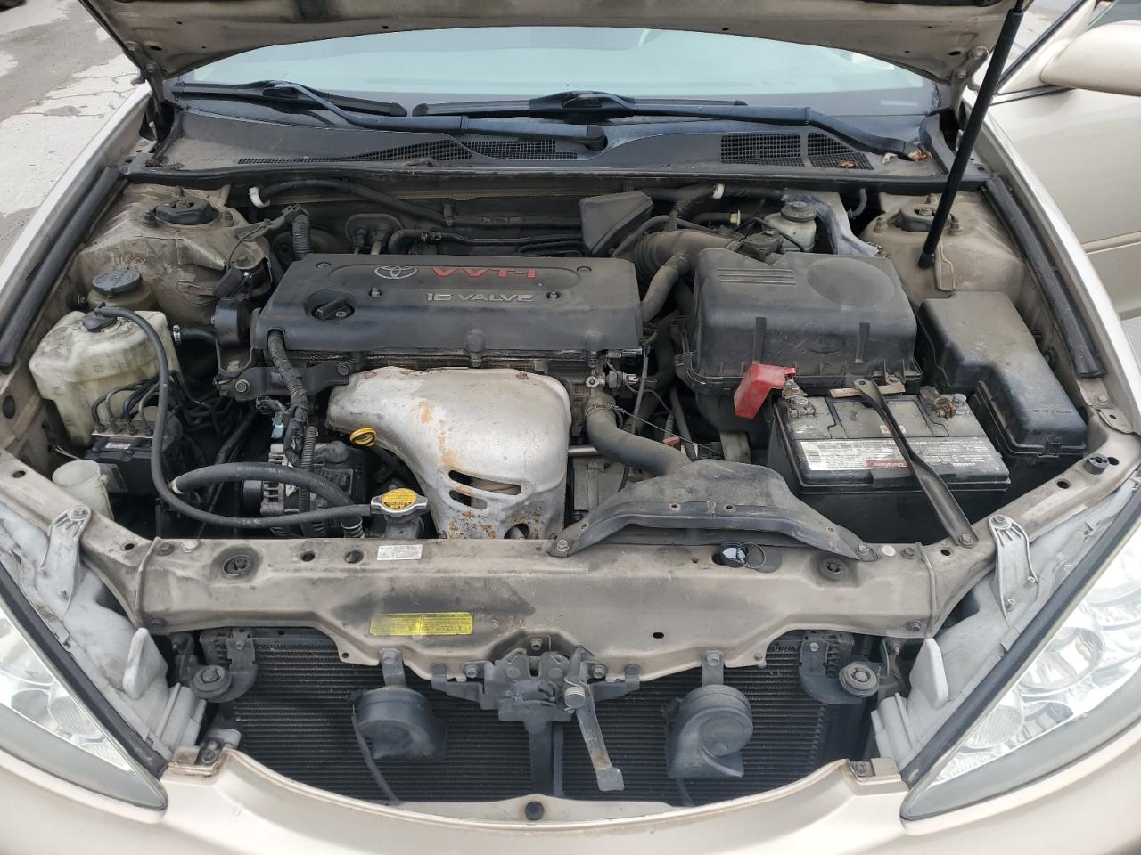 2005 Toyota Camry - Image 11