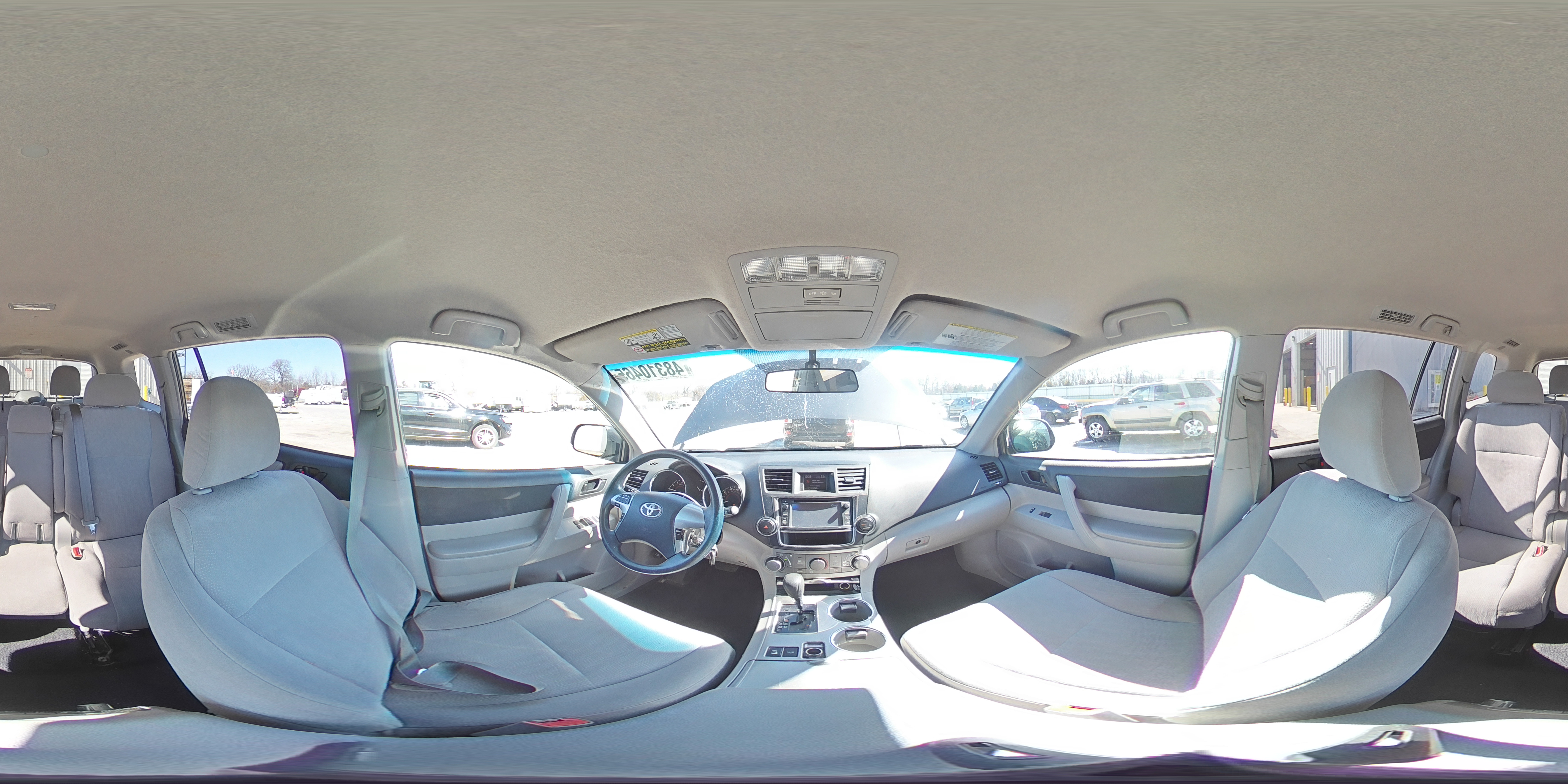 2013 Toyota Highlander - Image 15