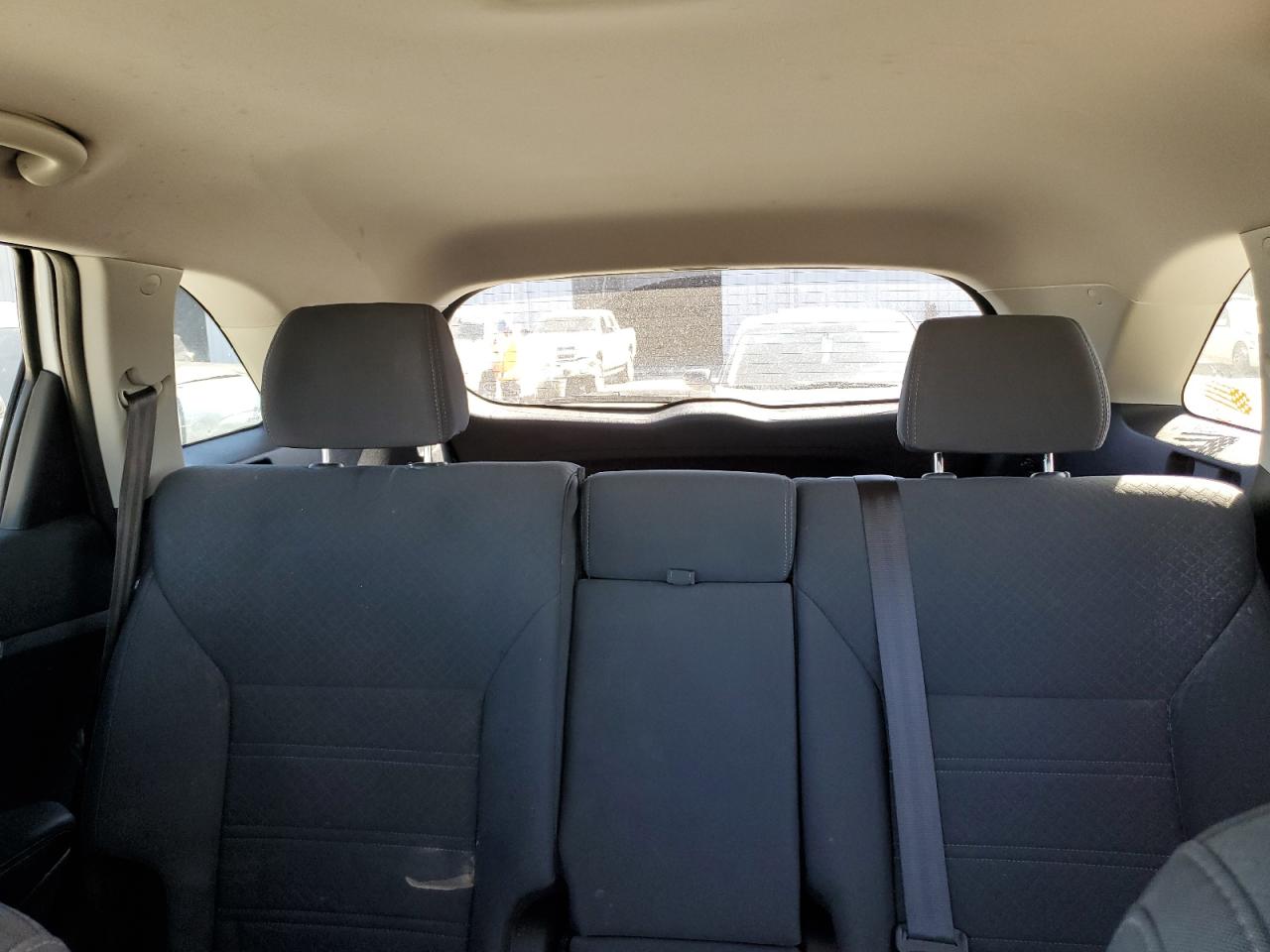 2017 Kia Sorento - Image 10