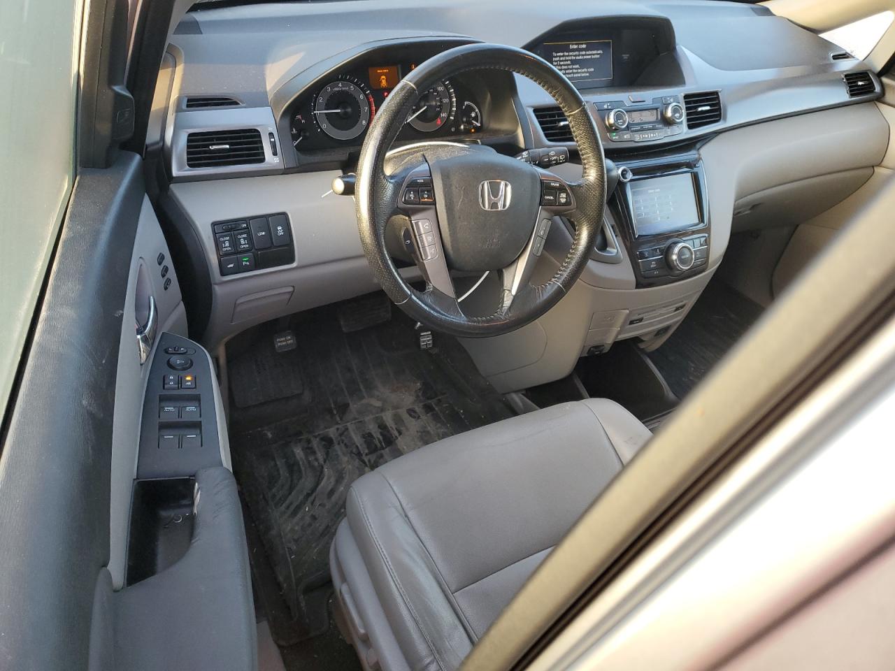 2016 Honda Odyssey Touring VIN: 5FNRL5H92GB010748 Lot: 48997425