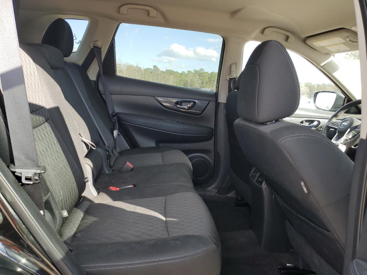 KNMAT2MV7KP523670 NISSAN ROGUE 2019