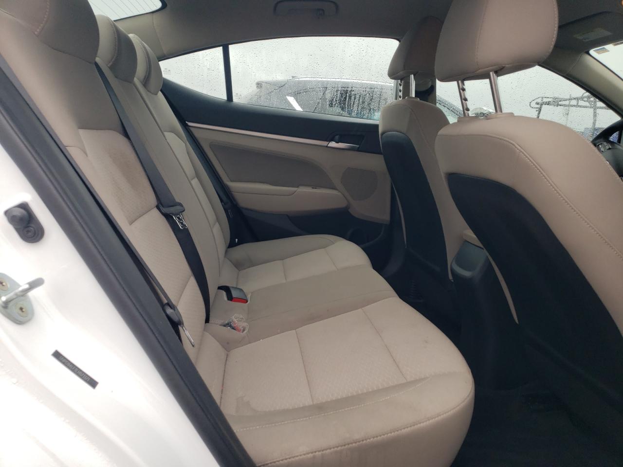 2020 Hyundai Elantra - Image 10
