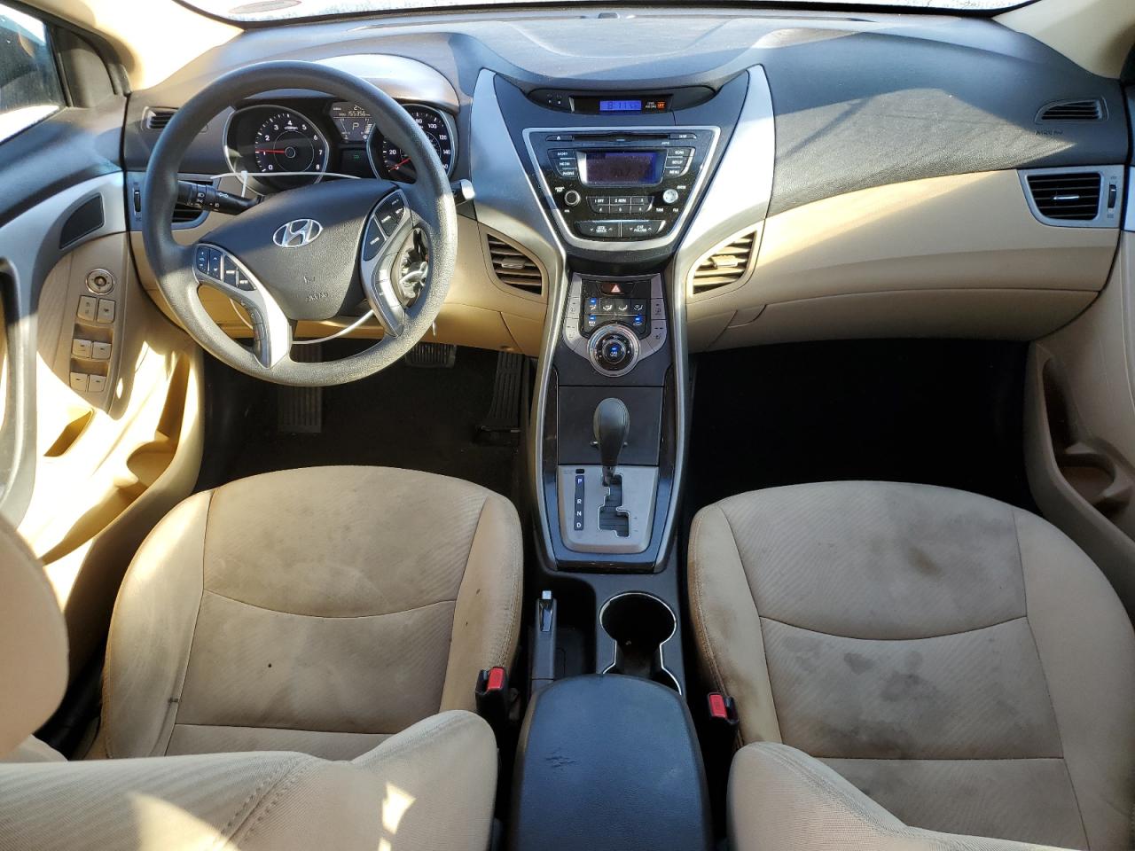 2013 Hyundai Elantra - Image 8