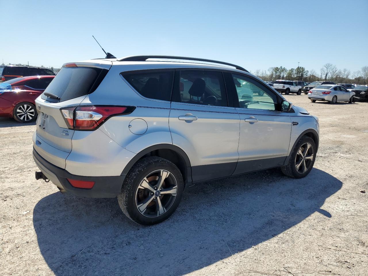 1FMCU9HD8JUB80699 FORD ESCAPE 2018