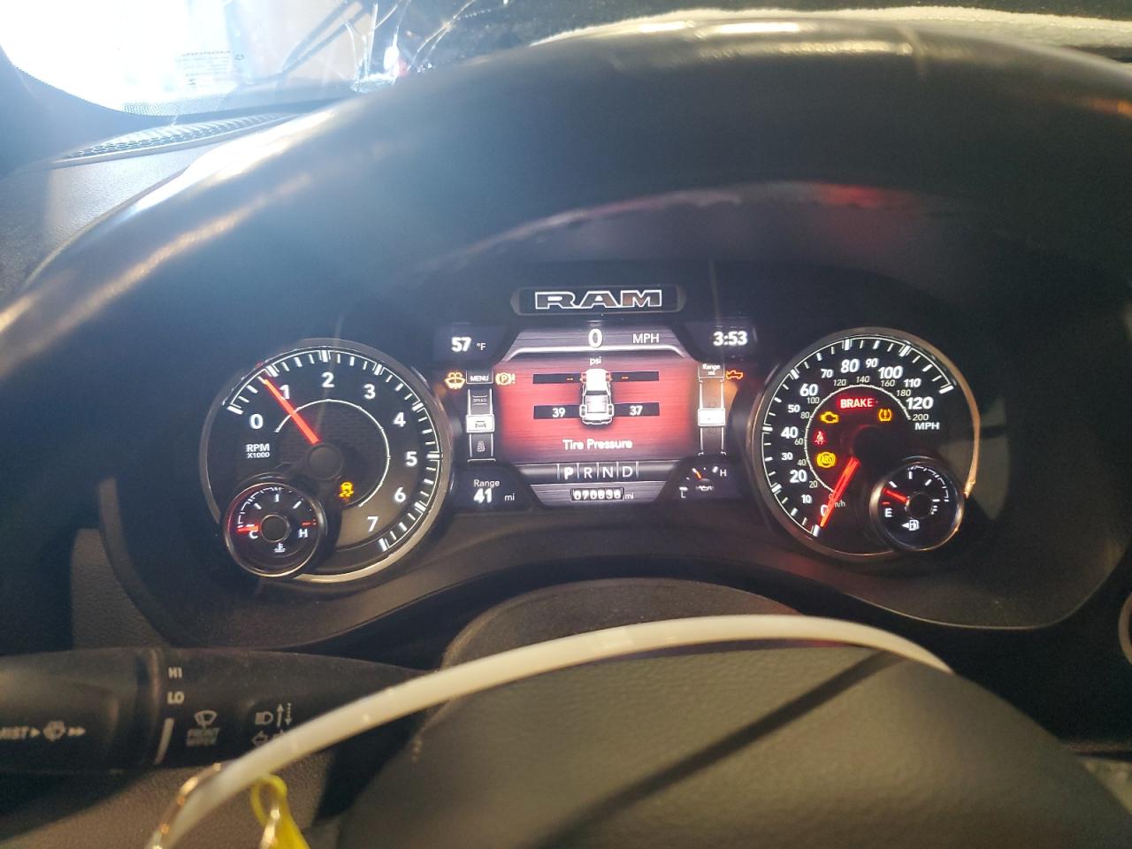 2021 RAM 1500 - Image 9
