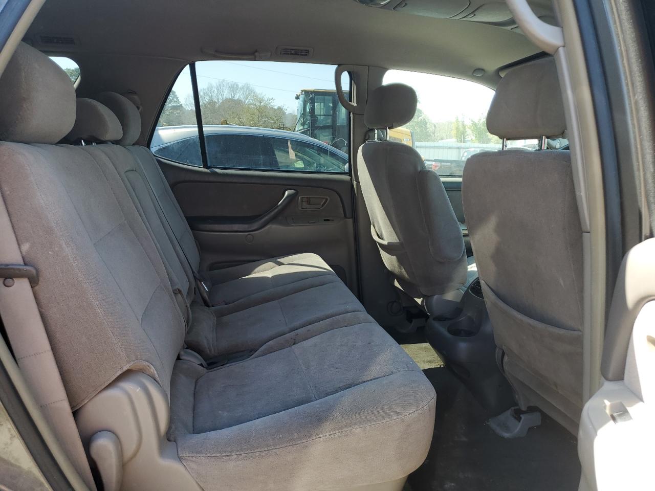 2004 Toyota Sequoia Sr5 VIN: 5TDZT34A94S235406 Lot: 81604014