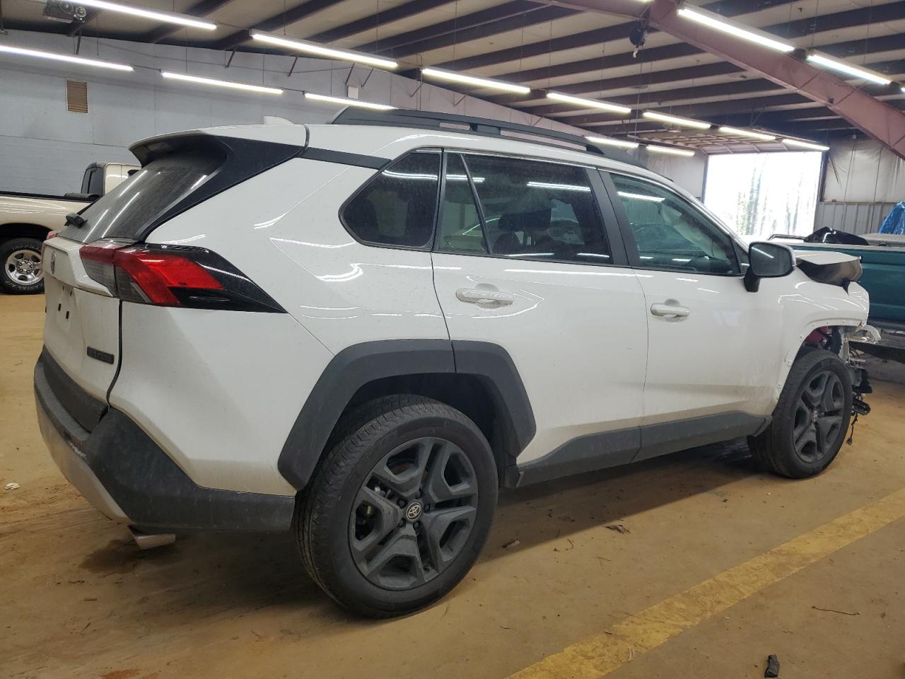 2T3J1RFV0RW472958 TOYOTA RAV4 2024