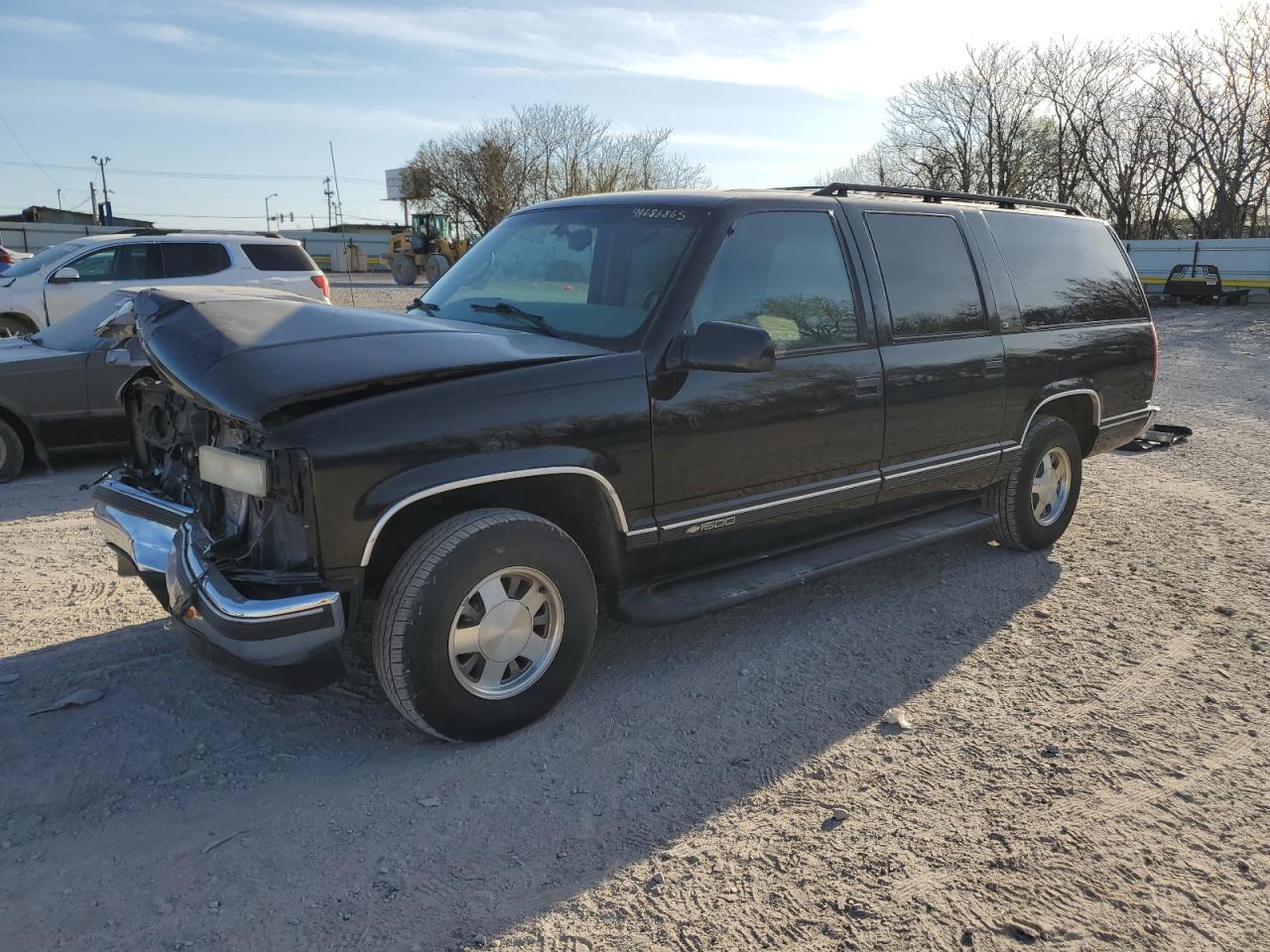 1999 Chevrolet Suburban C1500 for Sale in Oklahoma City, OK - Front End