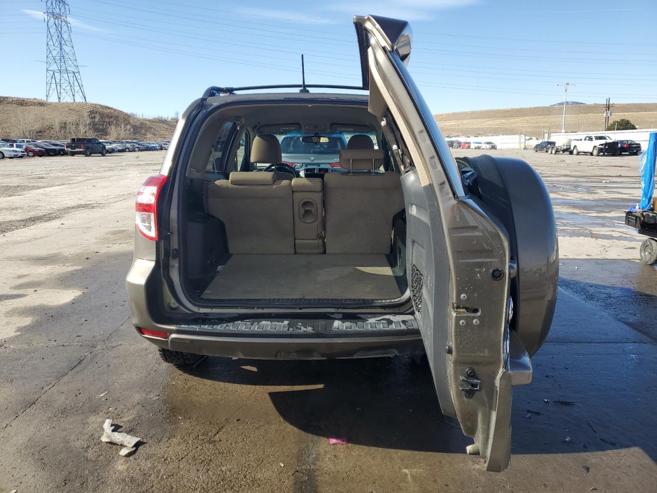 2011 Toyota RAV 4 - Image 6