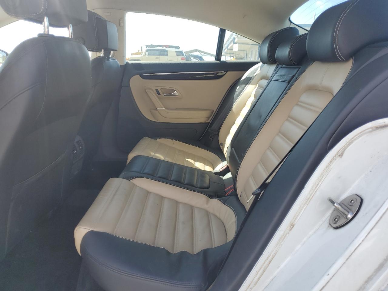 2017 Volkswagen Passat CC - Image 10