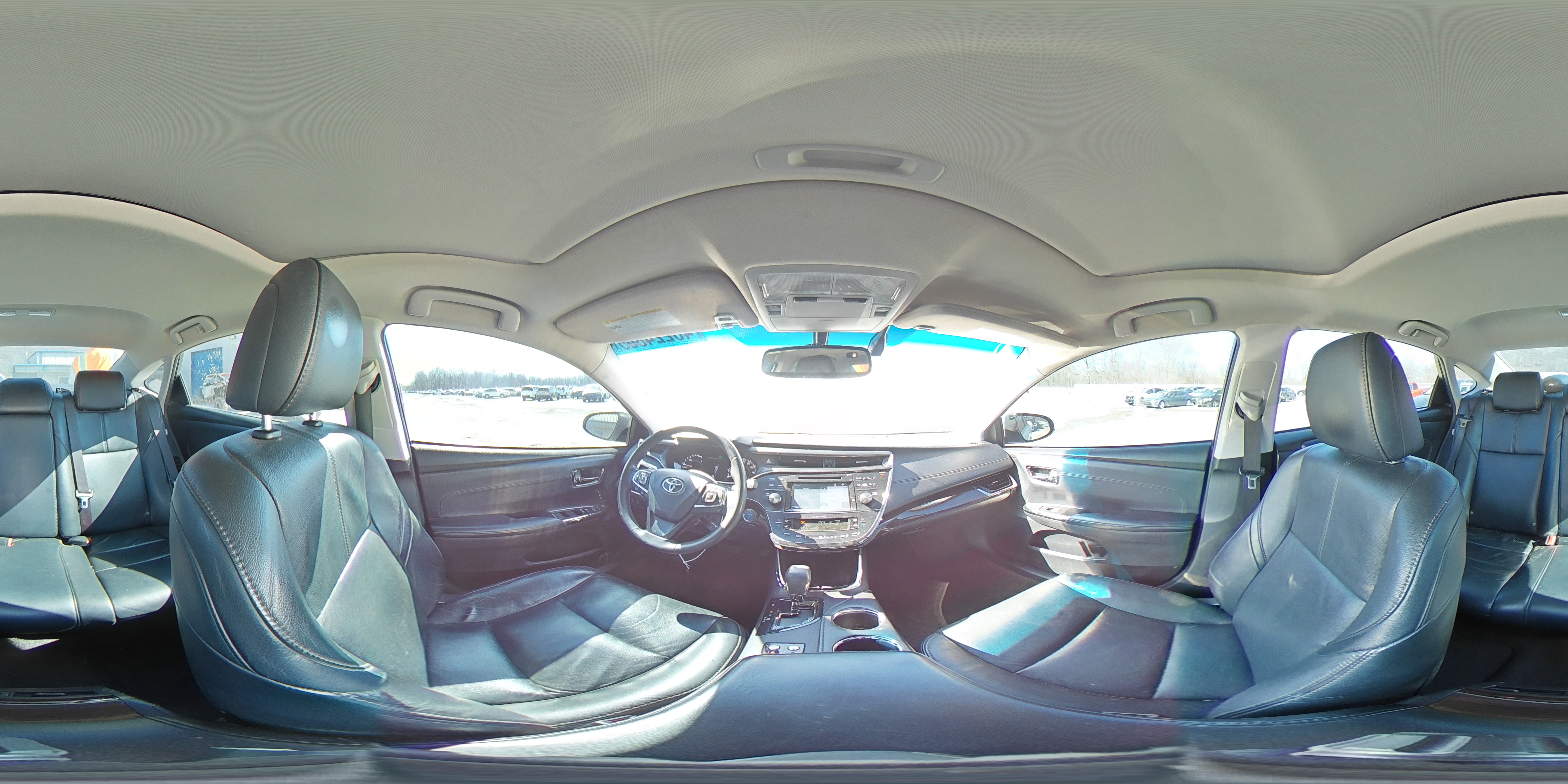 2015 Toyota Avalon - Image 15